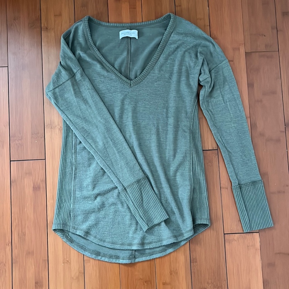 Abercrombie & Fitch long sleeve tunic length